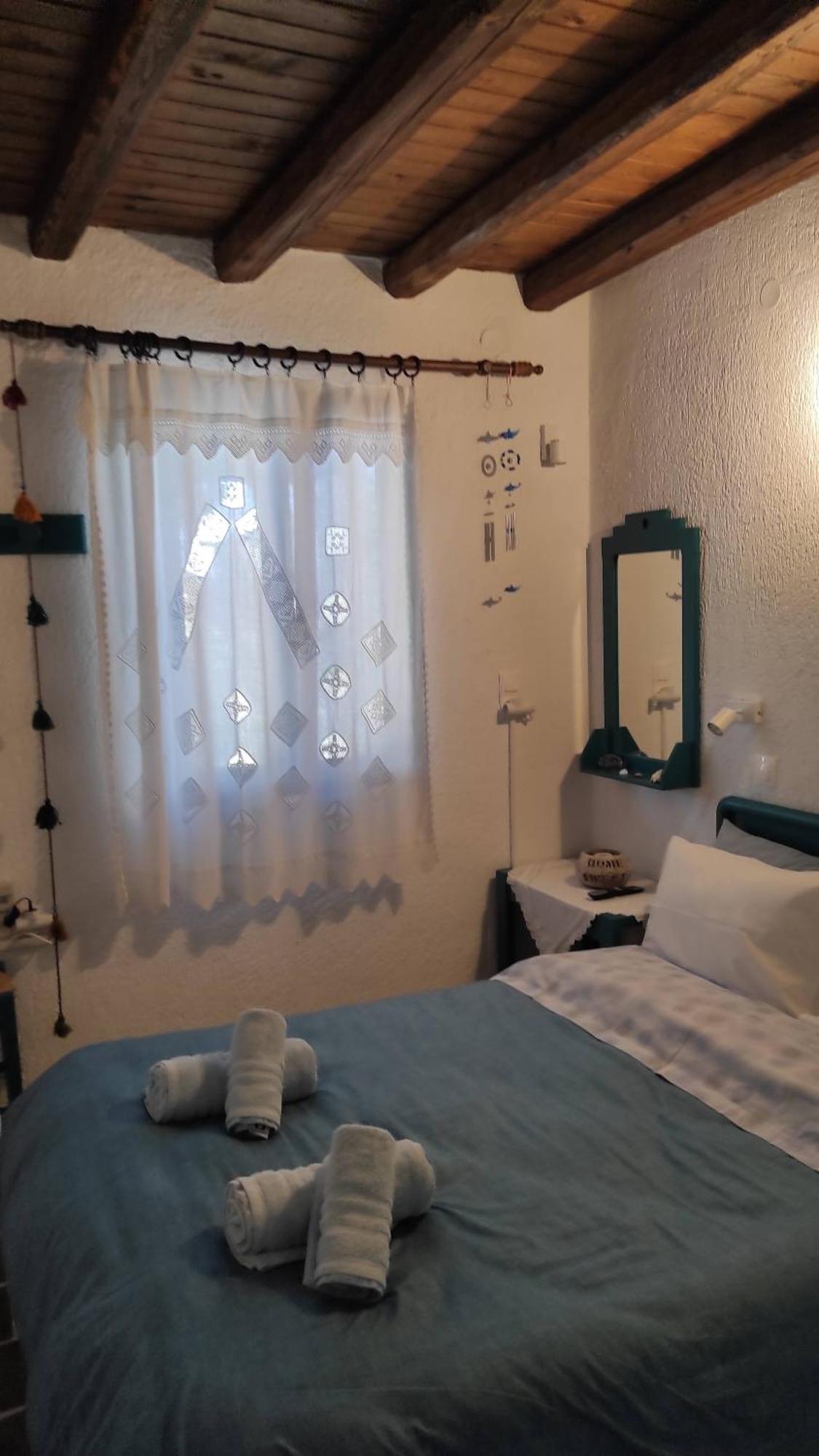 Chrysa'S Cottage House 卡利斯托斯 外观 照片